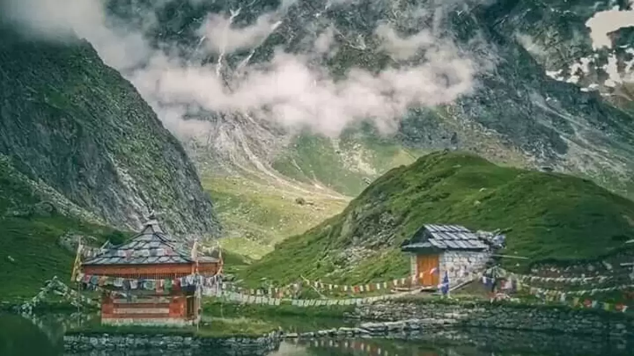 Dalhousie Dharamshala with 4 Goddess